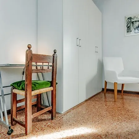 View In Venice! Charming With Private Roof Terrace * Venice