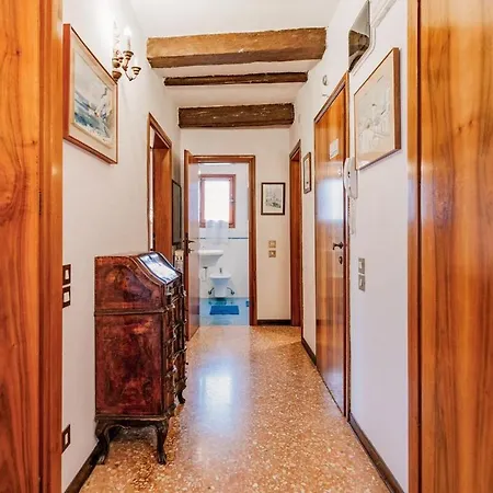 View In Venice! Charming With Private Roof Terrace