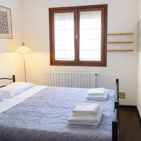 公寓 View In Venice! Charming With Private Roof Terrace
